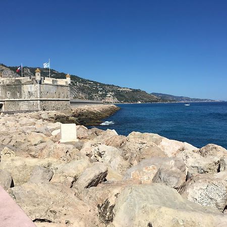 Le Louvre Apartamento Menton Exterior foto