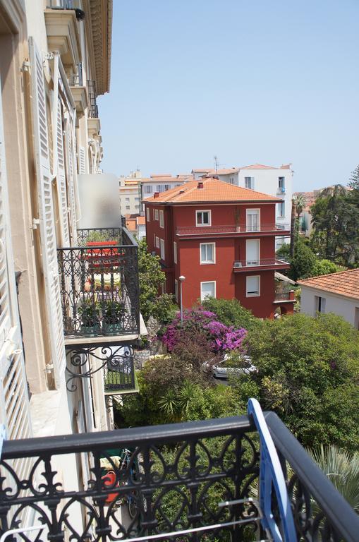 Le Louvre Apartamento Menton Exterior foto